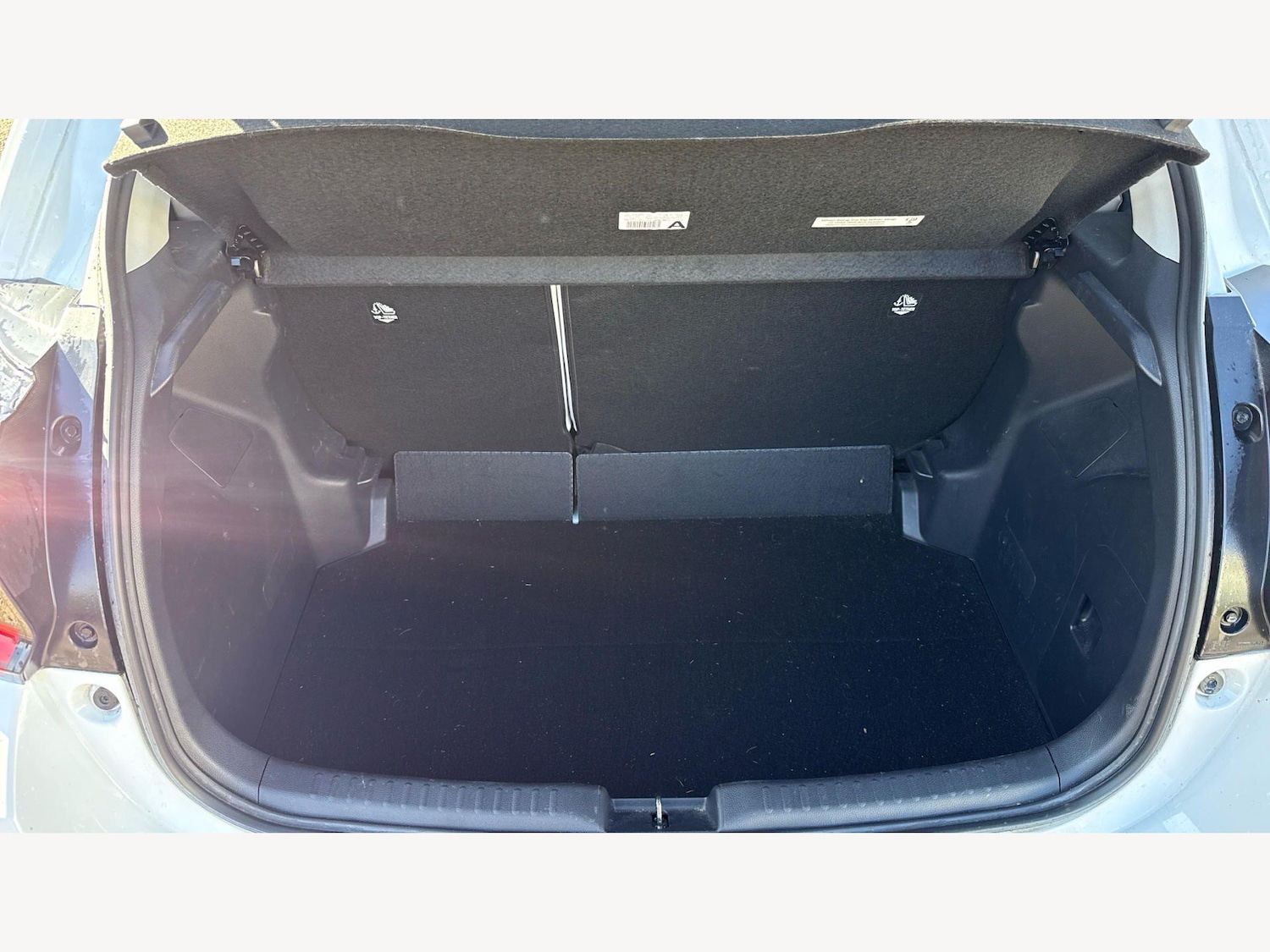 Used Toyota Yaris for sale - 77793703: Photo 16