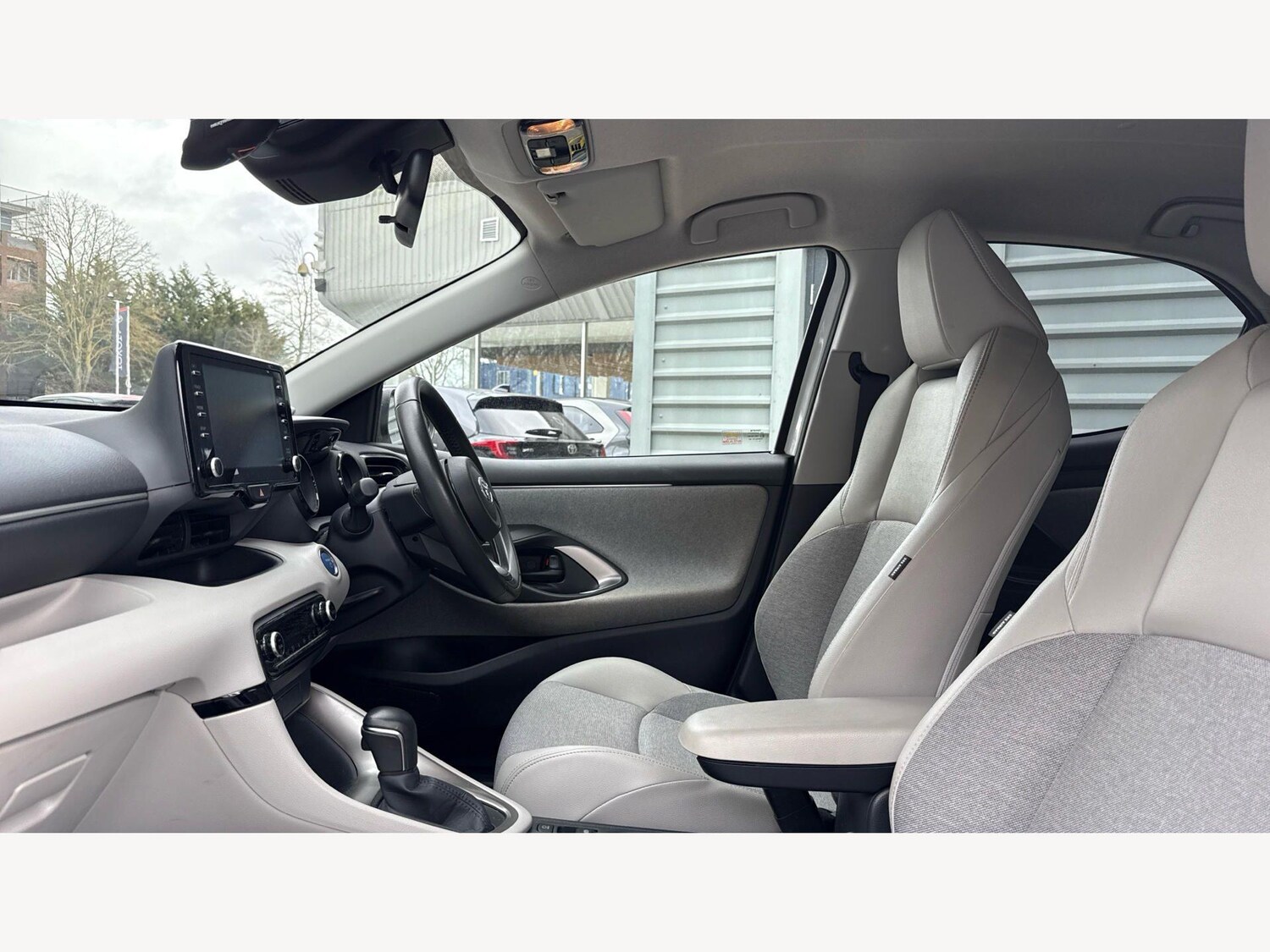 Used Toyota Yaris for sale - 77723625: Photo 12