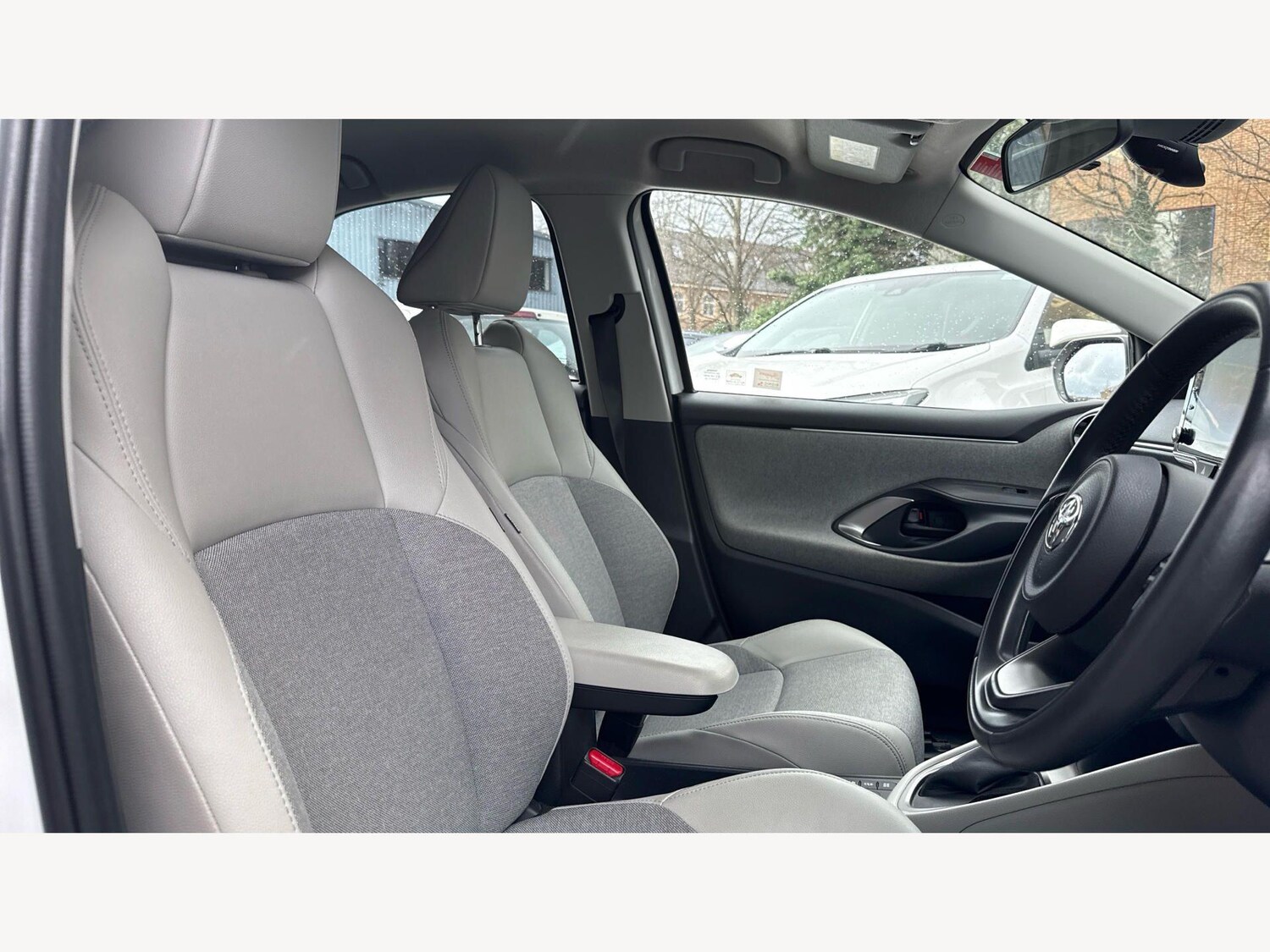 Used Toyota Yaris for sale - 77723625: Photo 13