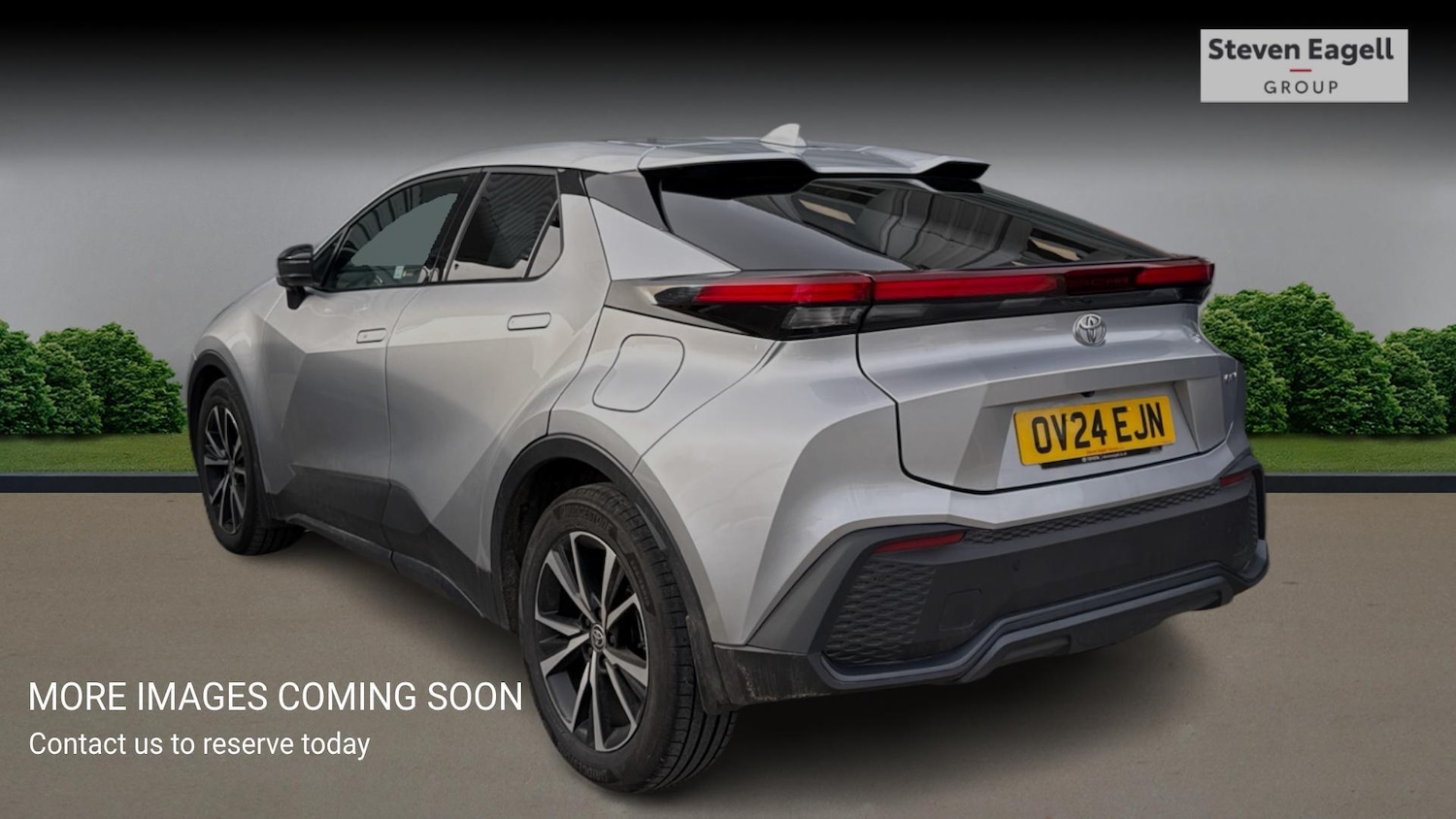 Used Toyota C-HR 2024 for sale - 77611401: Photo 2