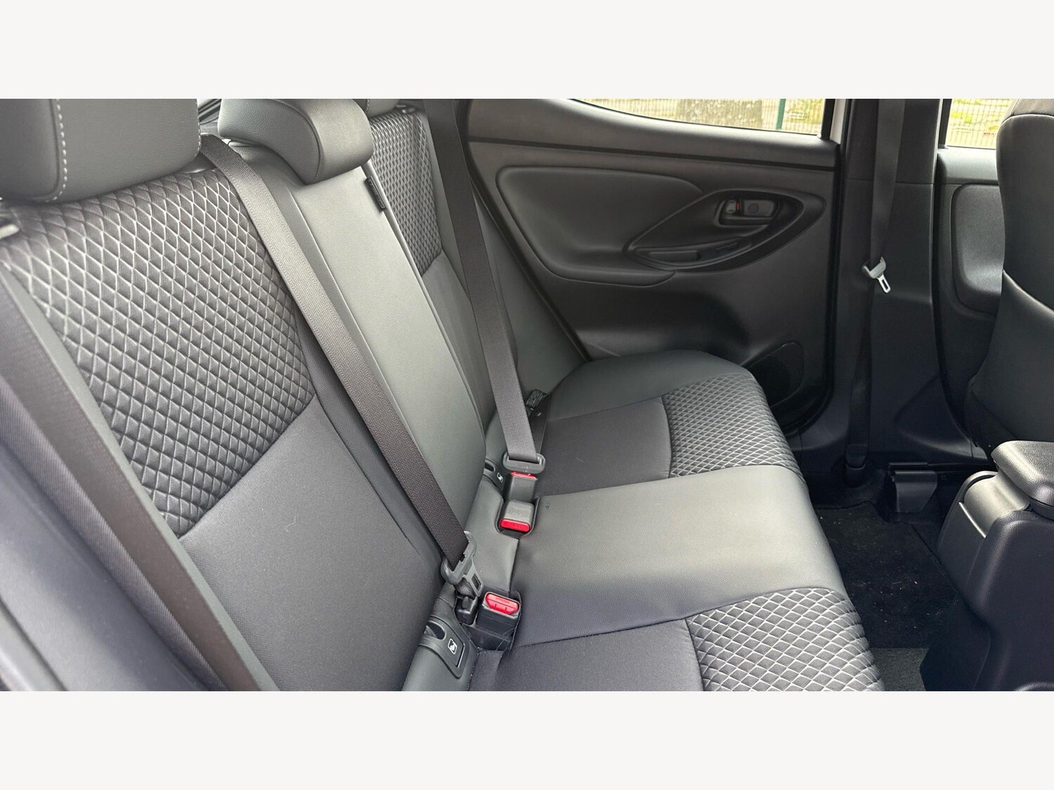 Used Toyota Yaris 2025 for sale - 77908781: Photo 14