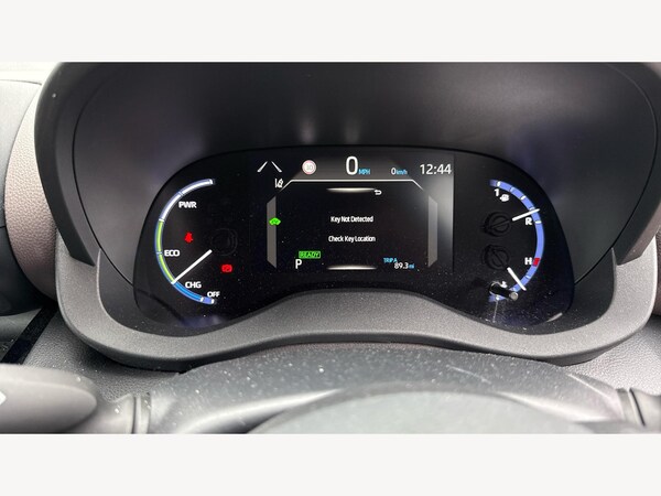 Used Toyota Yaris Cross 2023 for sale - 76188689: Photo 11