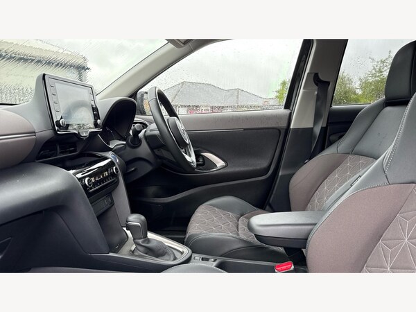 Used Toyota Yaris Cross 2023 for sale - 76188689: Photo 12