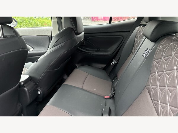 Used Toyota Yaris Cross 2023 for sale - 76188689: Photo 15