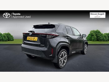 Used Toyota Yaris Cross 2023 for sale - 76188689: Photo 2