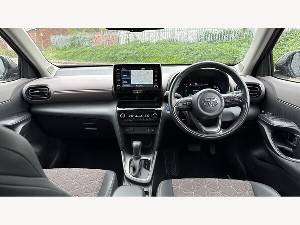 Used Toyota Yaris Cross 2023 for sale - 76188689: Photo 7