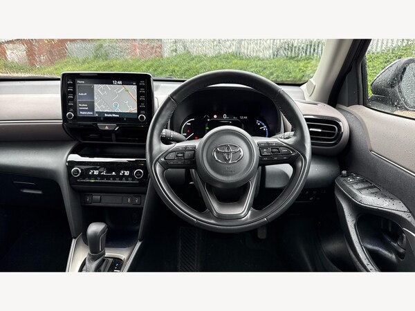 Used Toyota Yaris Cross 2023 for sale - 76188689: Photo 8