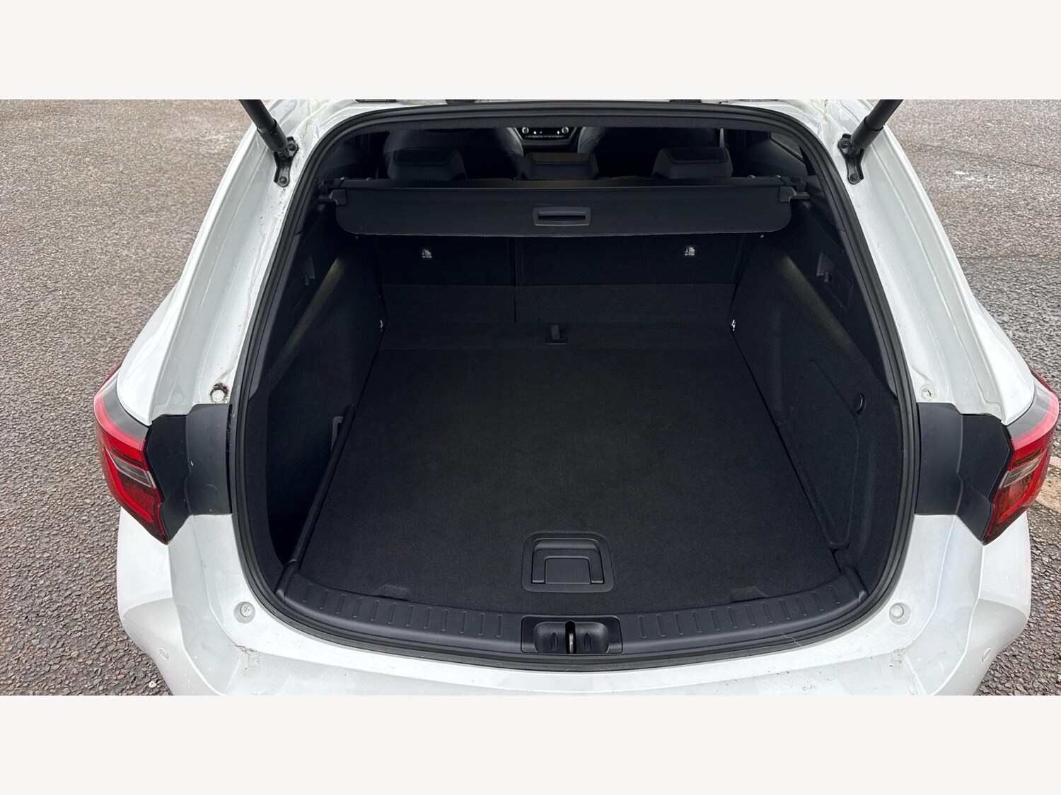 Used Toyota Corolla 2023 for sale - 76671414: Photo 16