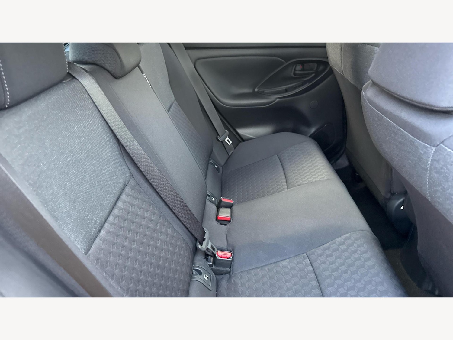 Used Toyota Yaris 2022 for sale - 76399222: Photo 14