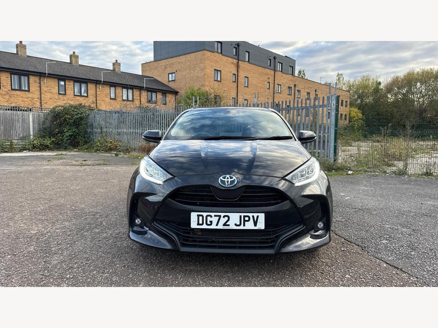 Used Toyota Yaris 2022 for sale - 76399222: Photo 17