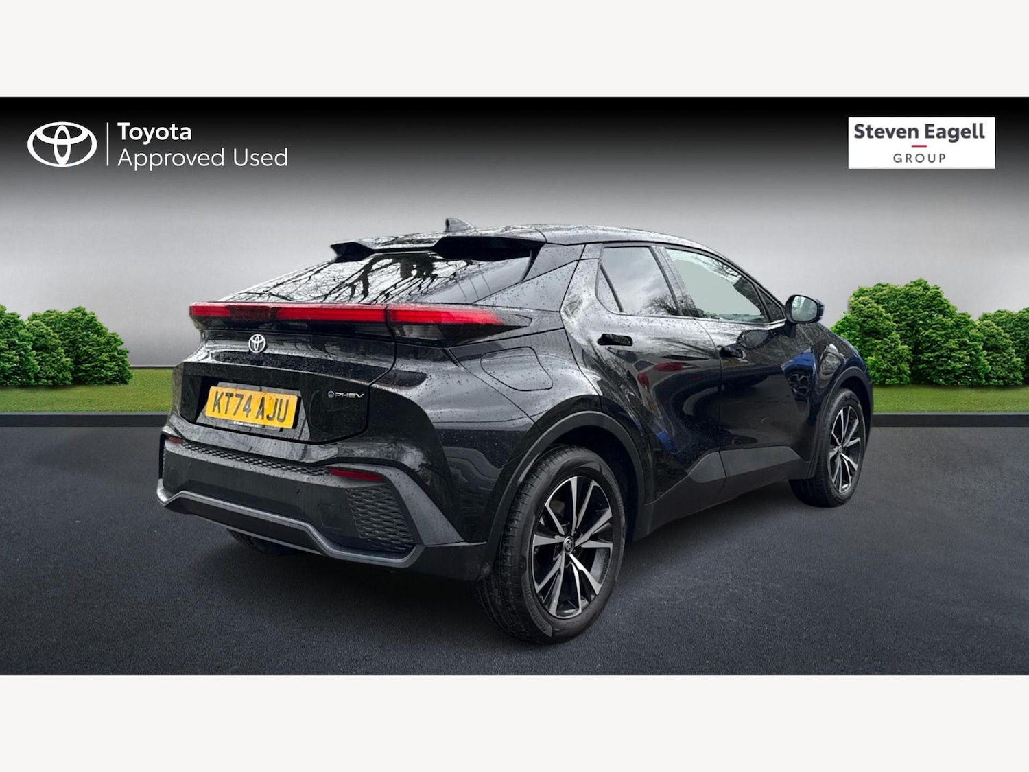 Used Toyota C-HR 2024 for sale - 77565024: Photo 2