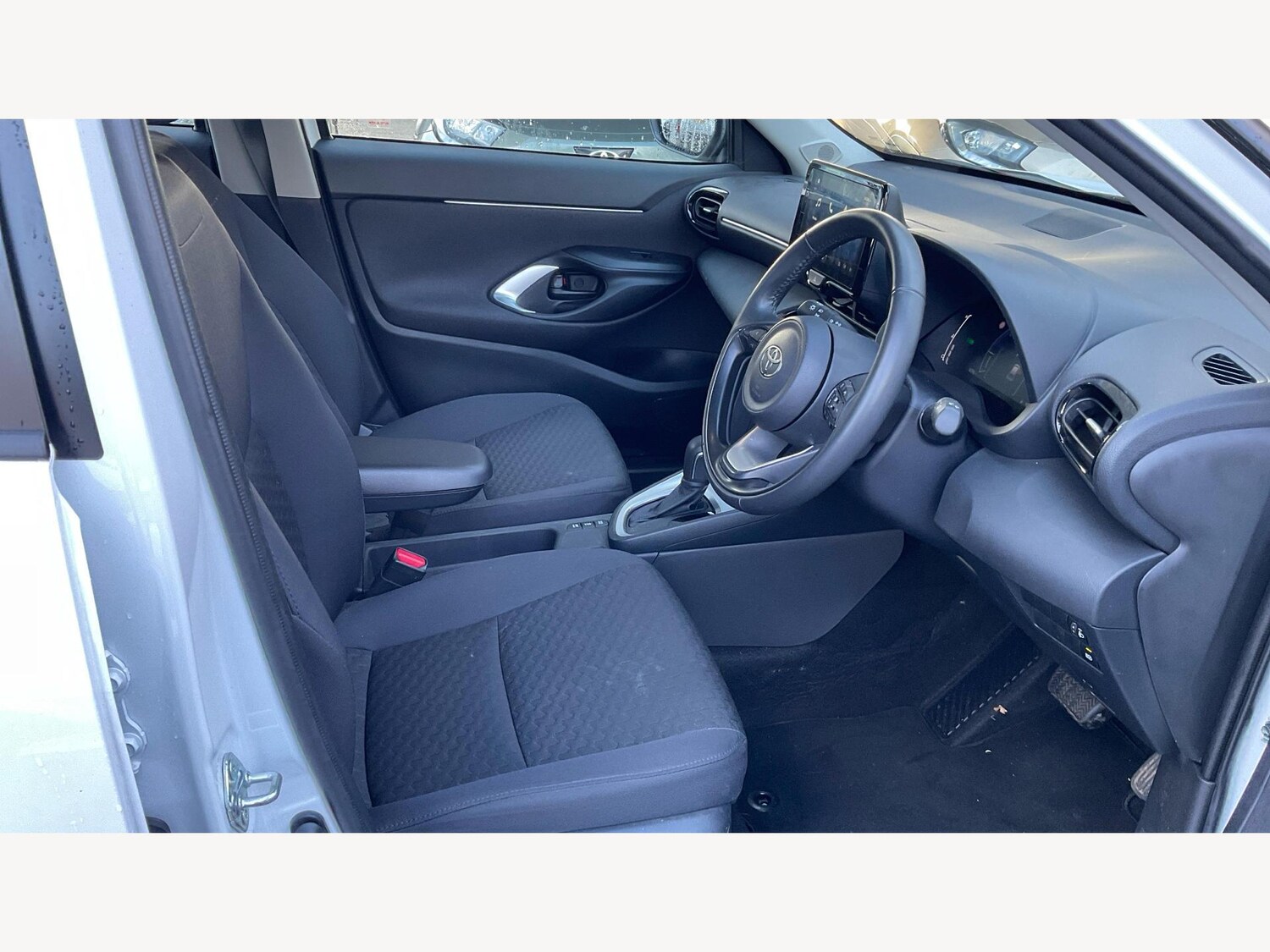 Used Toyota Yaris Cross for sale - 76702175: Photo 13