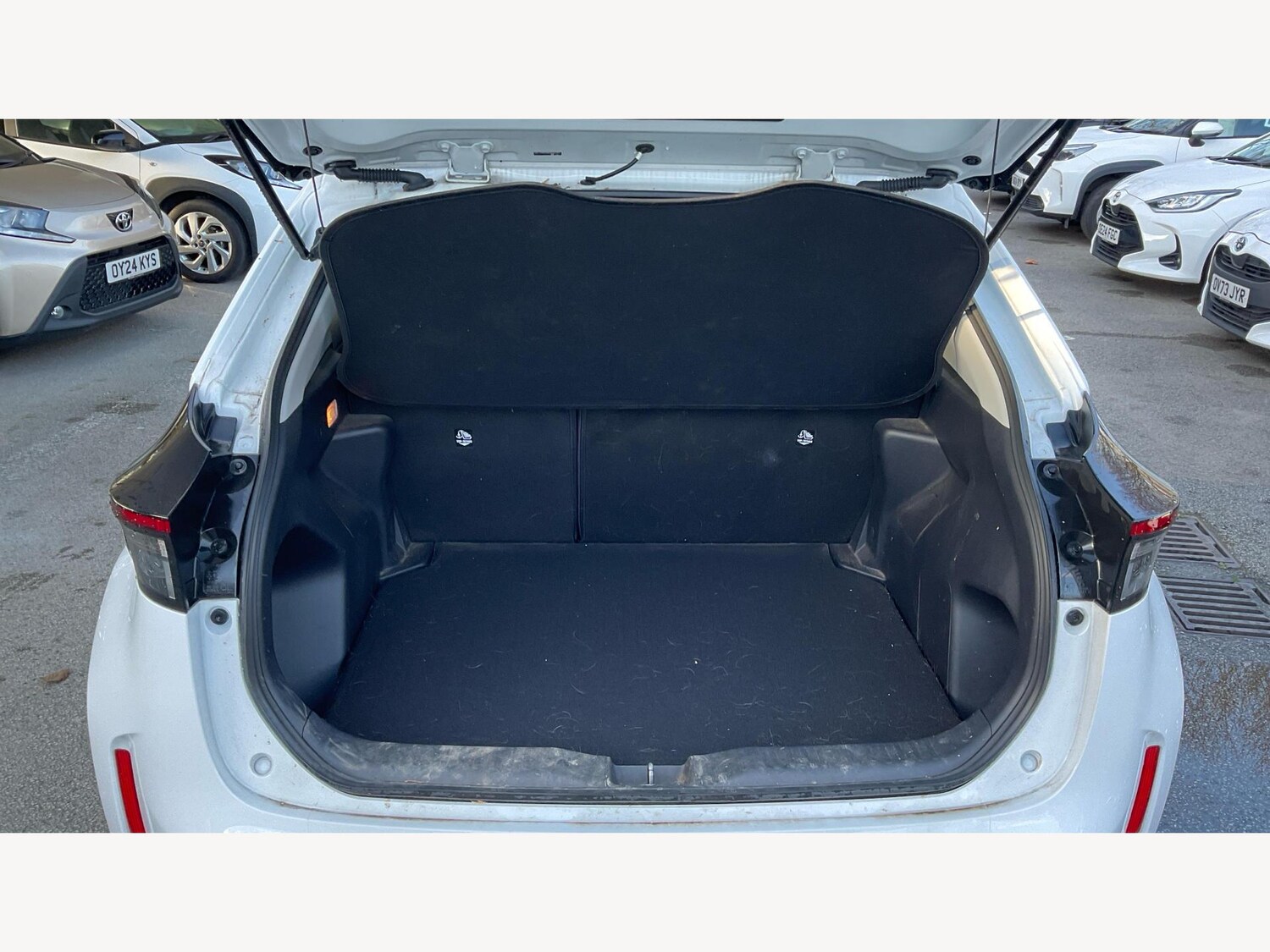 Used Toyota Yaris Cross for sale - 76702175: Photo 16