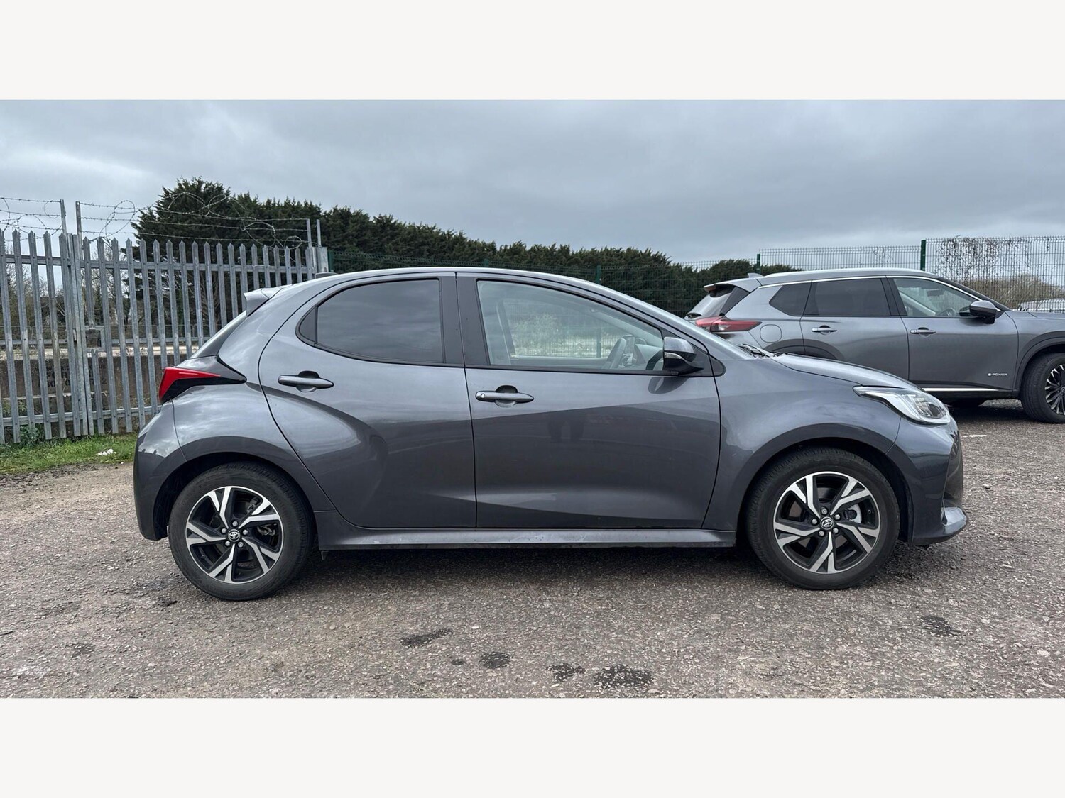 Used Toyota Yaris for sale - 77908770: Photo 18