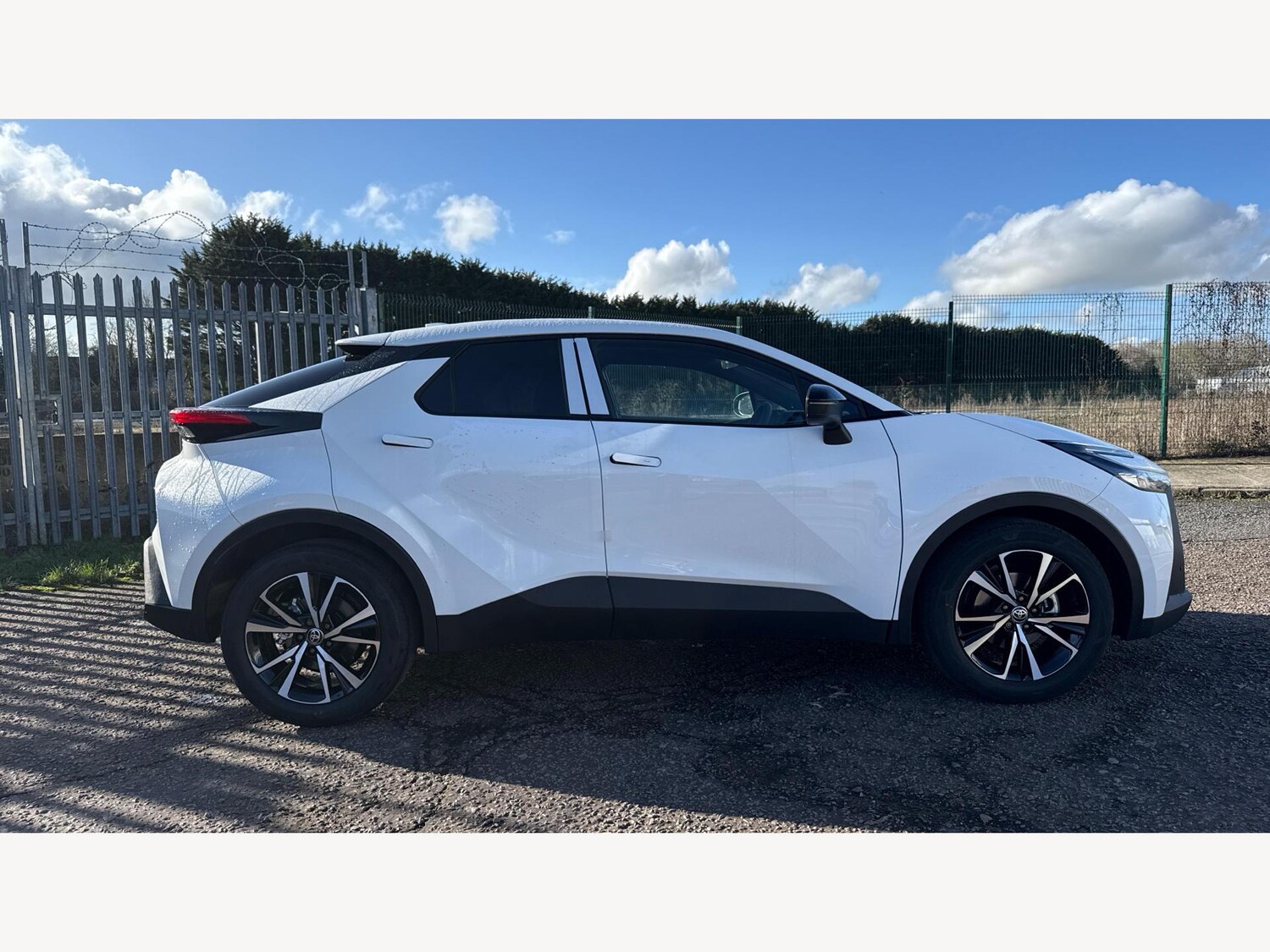 Used Toyota C-HR for sale - 77909430: Photo 18