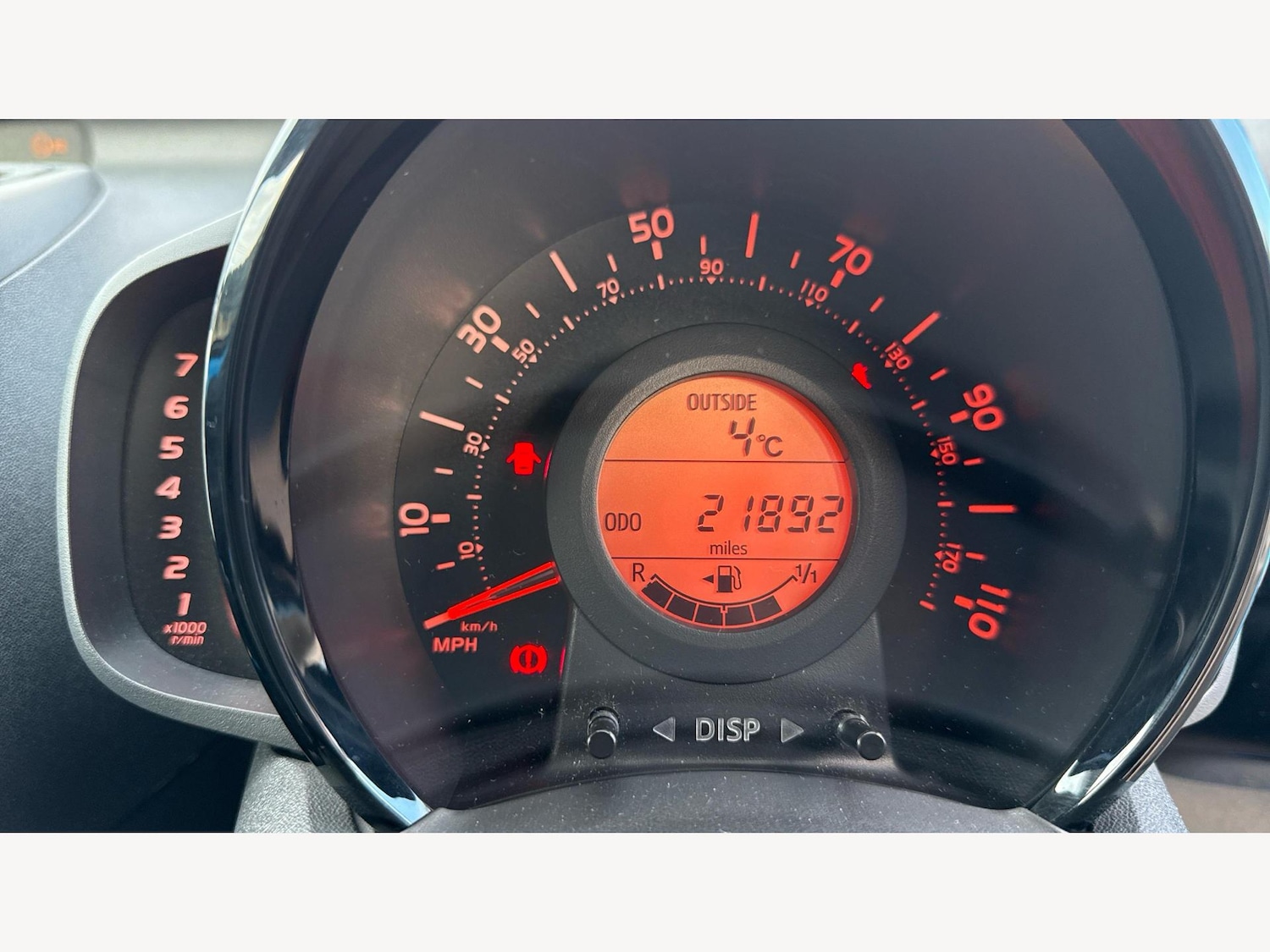 Used Toyota AYGO 2016 for sale - 76926381: Photo 11