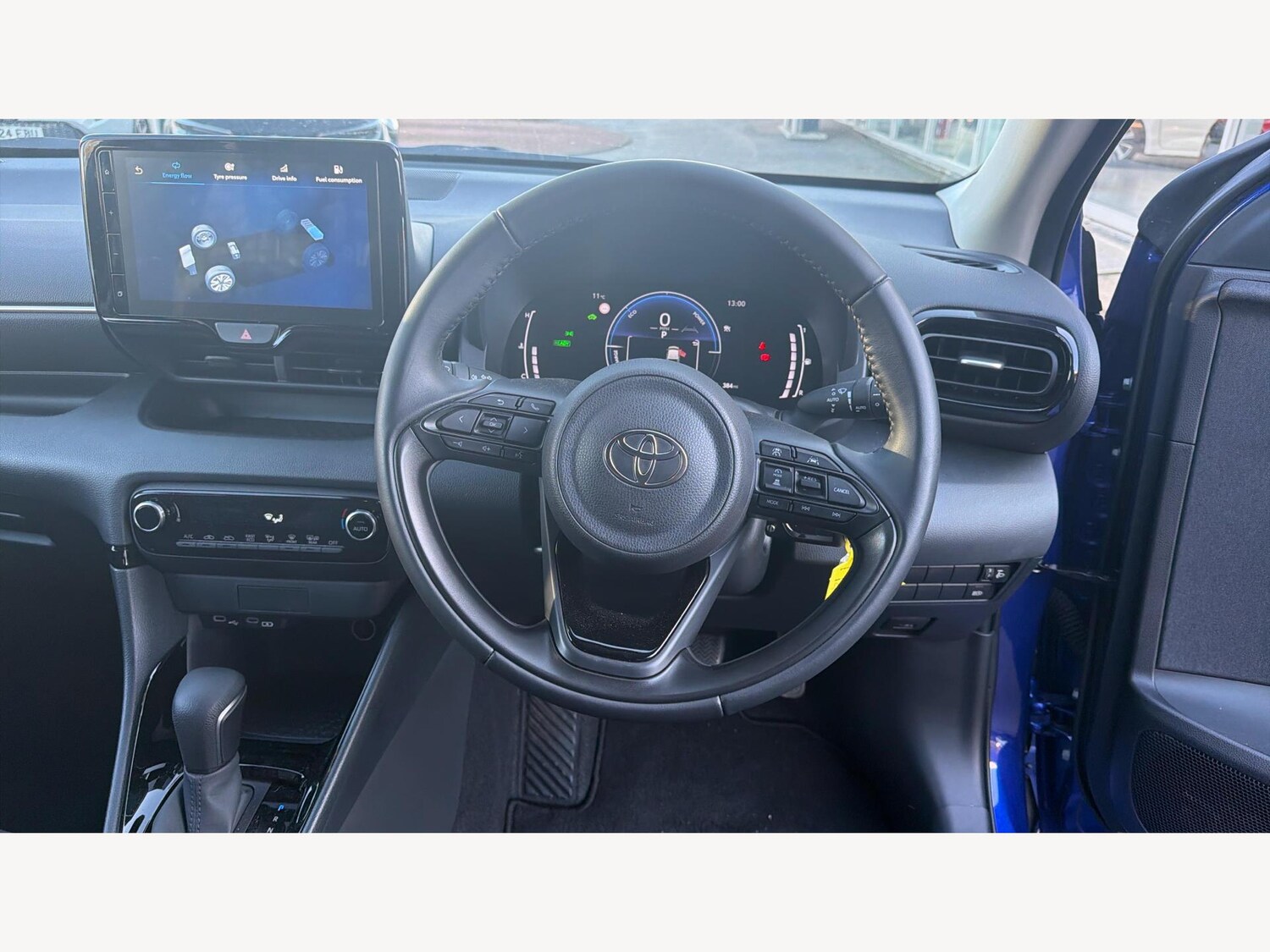 Used Toyota Yaris 2024 for sale - 77073909: Photo 10
