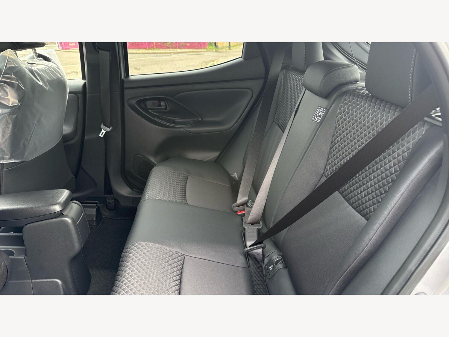 Used Toyota Yaris for sale - 77925749: Photo 15