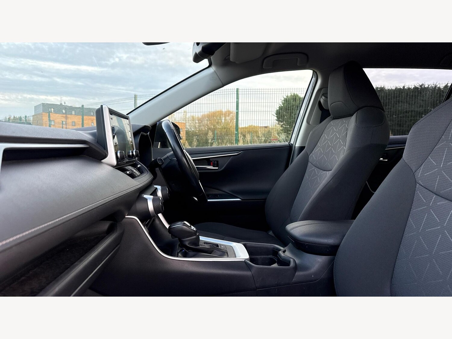 Used Toyota RAV4 2020 for sale - 76607699: Photo 12