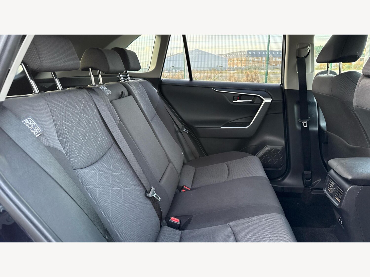 Used Toyota RAV4 2020 for sale - 76607699: Photo 14