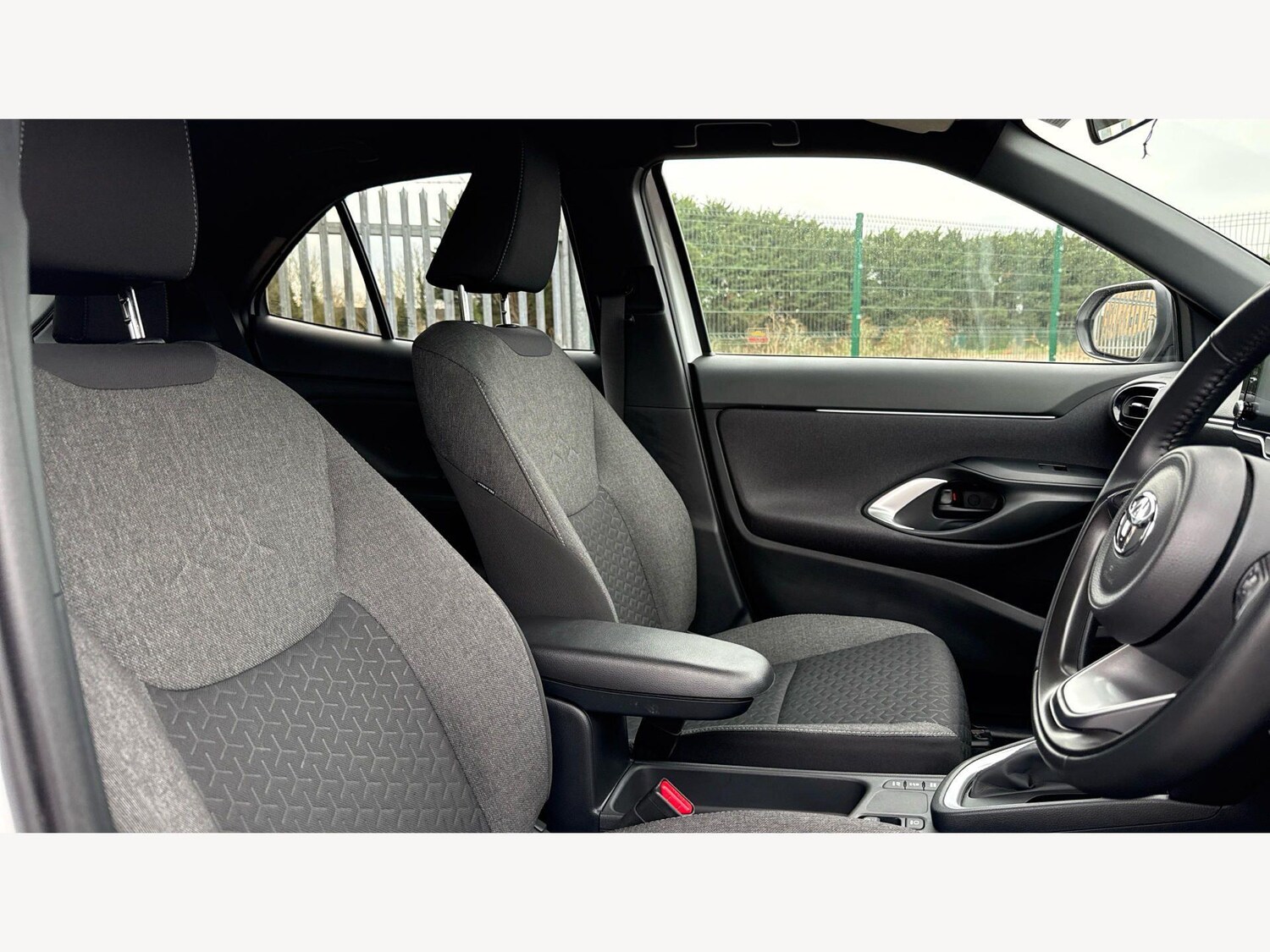 Used Toyota Yaris Cross 2024 for sale - 77940091: Photo 13