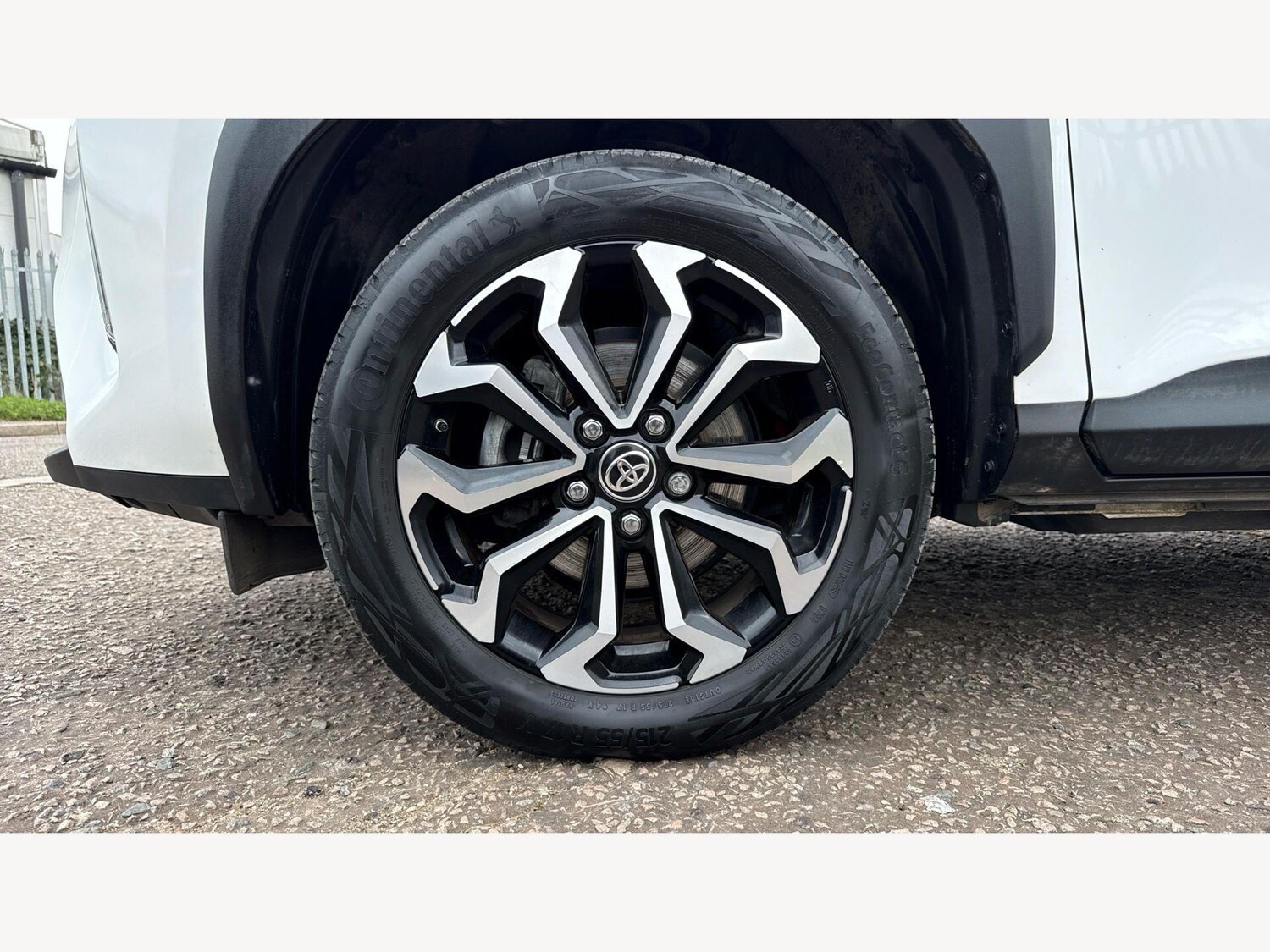 Used Toyota Yaris Cross 2024 for sale - 77940091: Photo 20