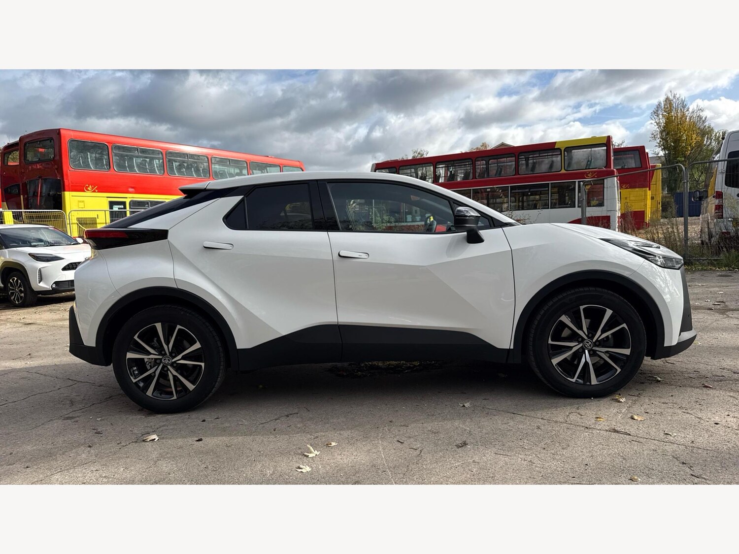 Used Toyota C-HR 2025 for sale - 76457670: Photo 18