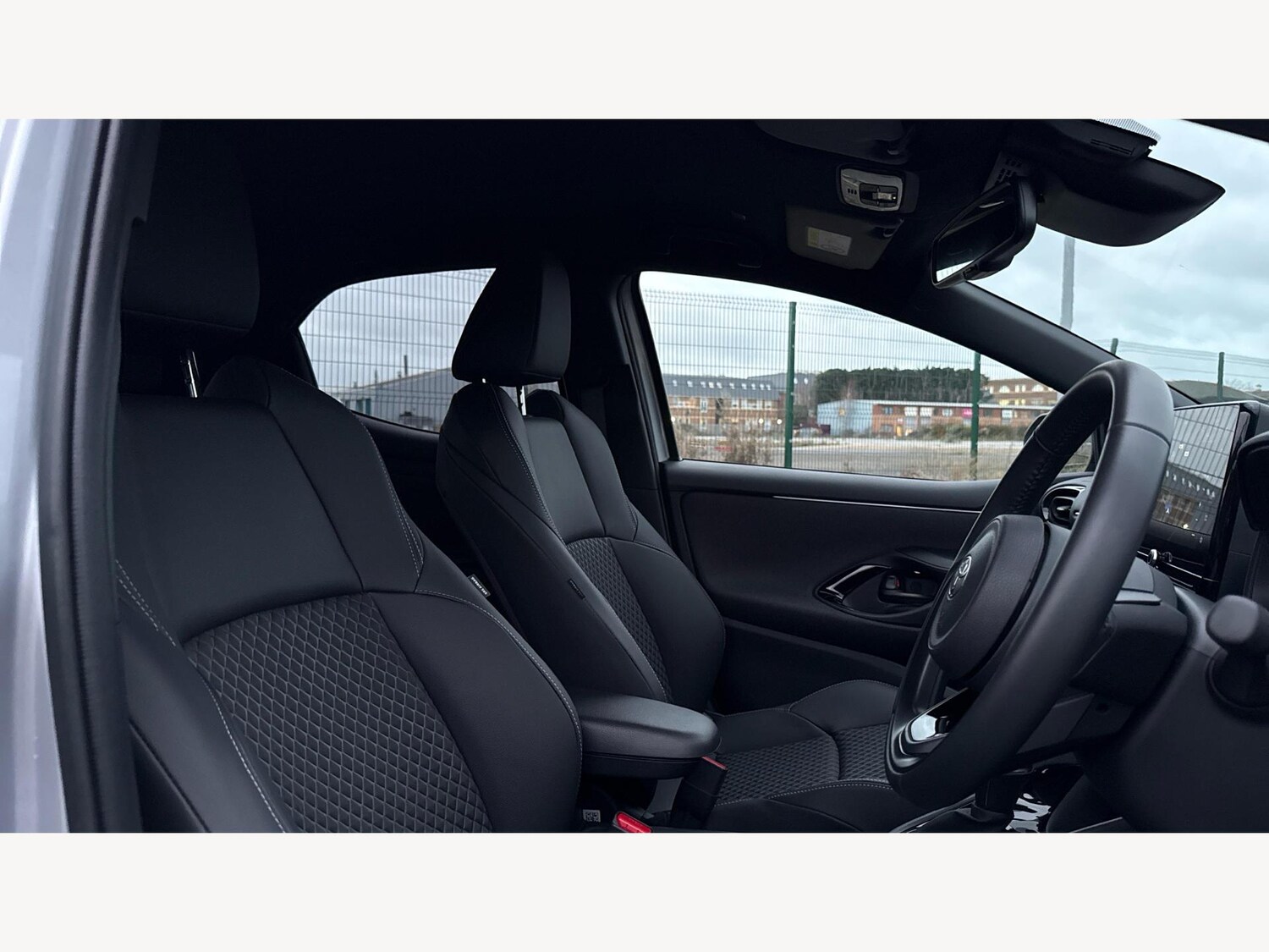 Used Toyota Yaris 2024 for sale - 77229685: Photo 13