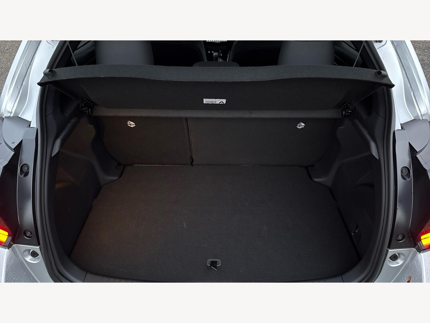 Used Toyota Yaris 2024 for sale - 77229685: Photo 16