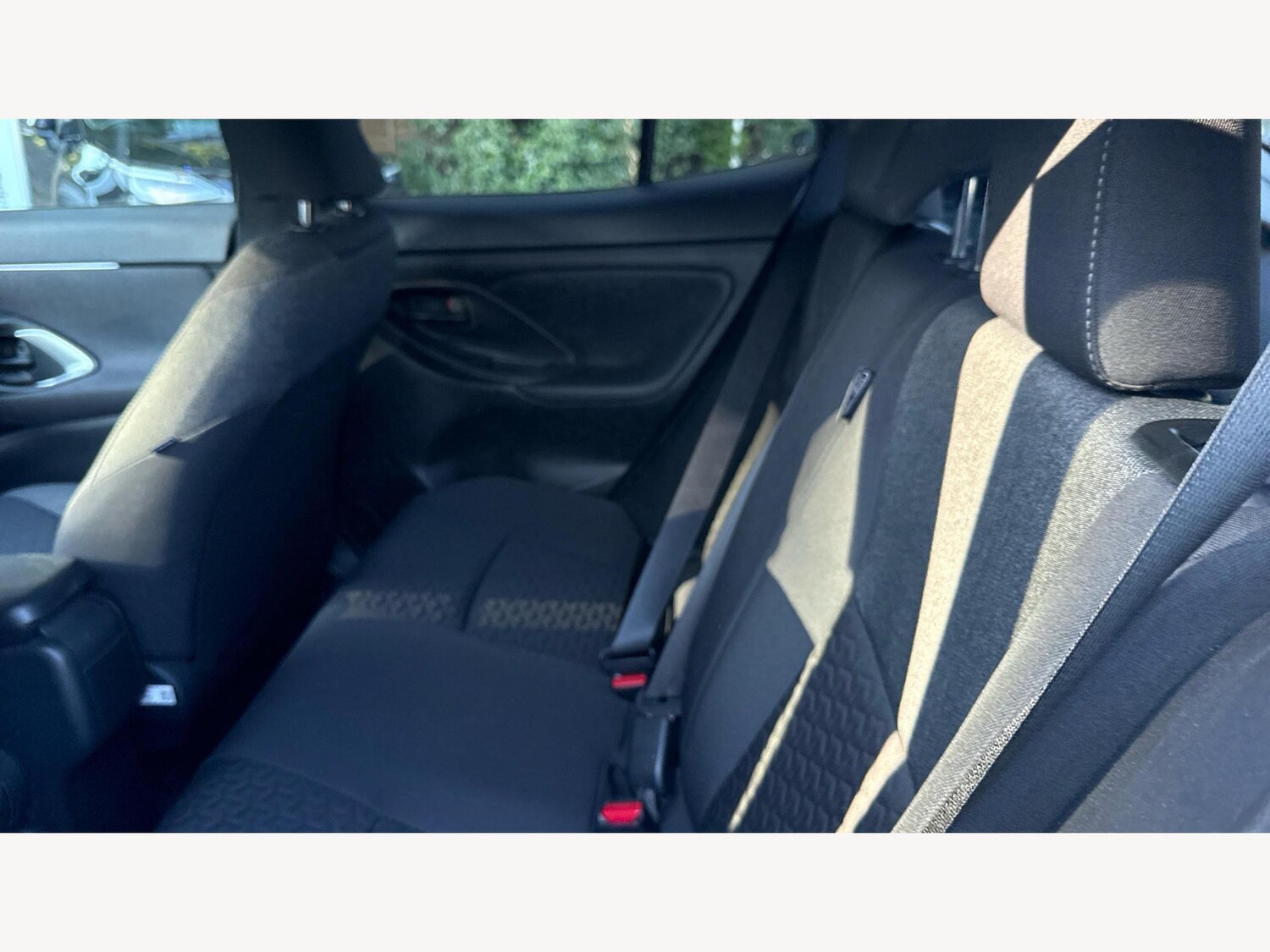 Used Toyota Yaris Cross 2024 for sale - 77412269: Photo 15