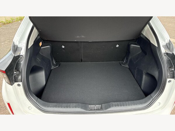 Used Toyota Yaris Cross 2024 for sale - 75809074: Photo 16