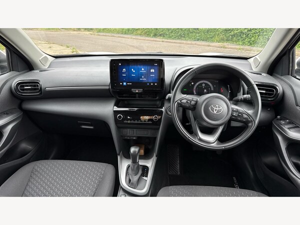 Used Toyota Yaris Cross 2024 for sale - 75809074: Photo 7