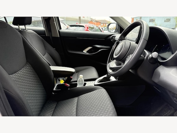 Used Toyota Yaris Cross 2024 for sale - 76189594: Photo 13
