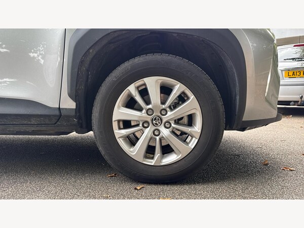 Used Toyota Yaris Cross 2024 for sale - 76189594: Photo 20