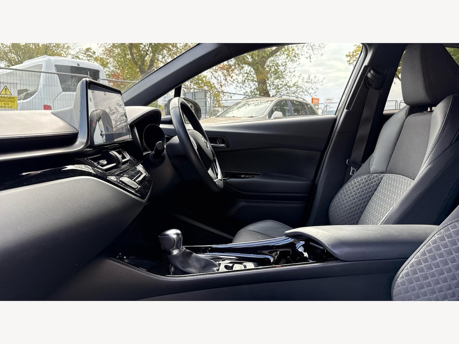 Used Toyota C-HR 2023 for sale - 76095056: Photo 12