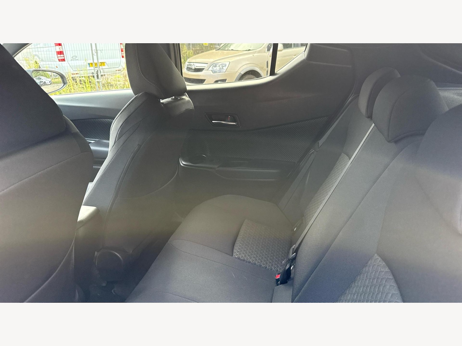 Used Toyota C-HR 2023 for sale - 76095056: Photo 15