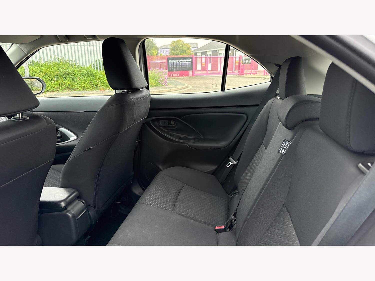 Used Toyota Yaris Cross 2024 for sale - 77290647: Photo 15