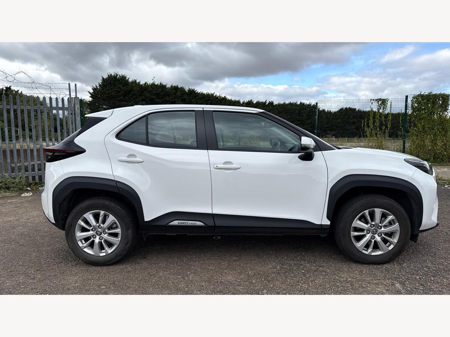 Used Toyota Yaris Cross 2024 for sale - 77290647: Photo 18