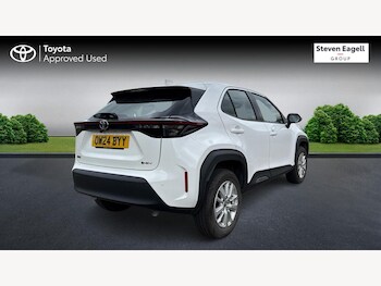 Used Toyota Yaris Cross 2024 for sale - 77290647: Photo