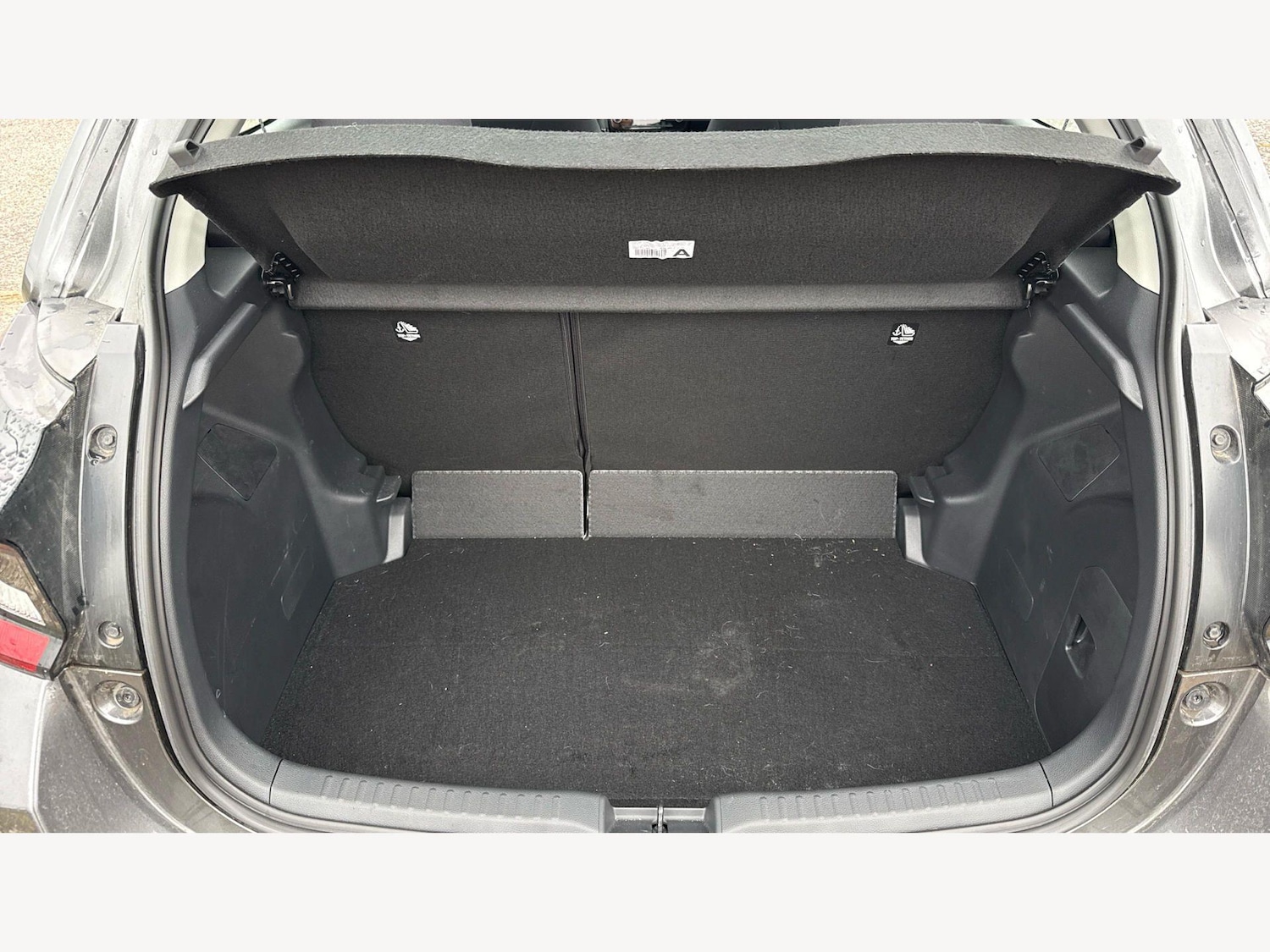 Used Toyota Yaris 2025 for sale - 78062884: Photo 16