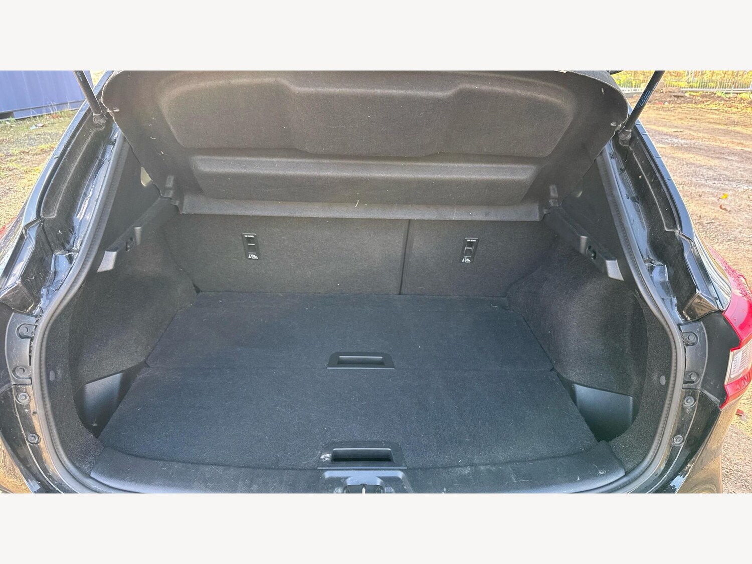 Used Nissan Qashqai 2017 for sale - 76865734: Photo 16