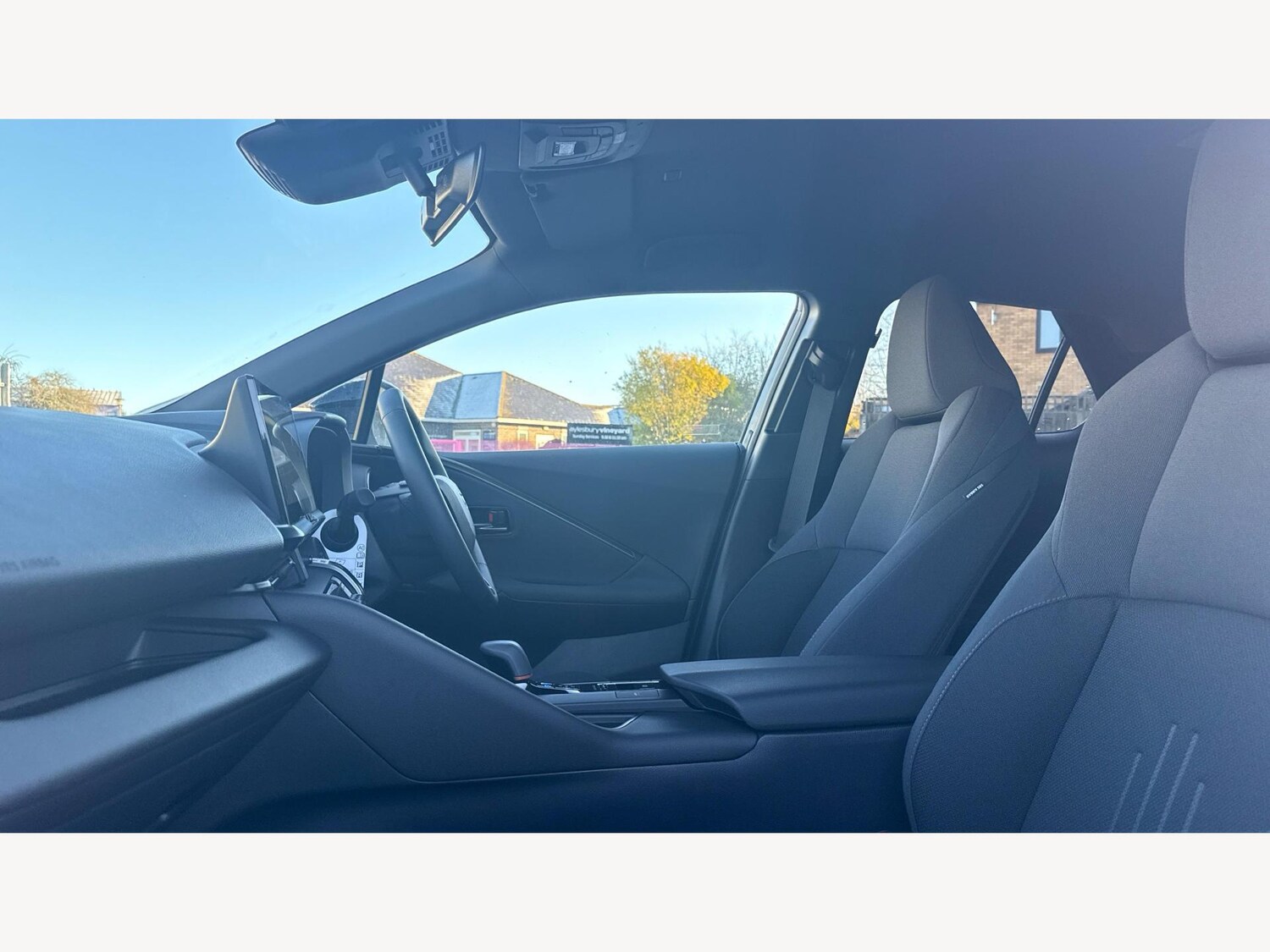 Used Toyota C-HR 2025 for sale - 77439854: Photo 12