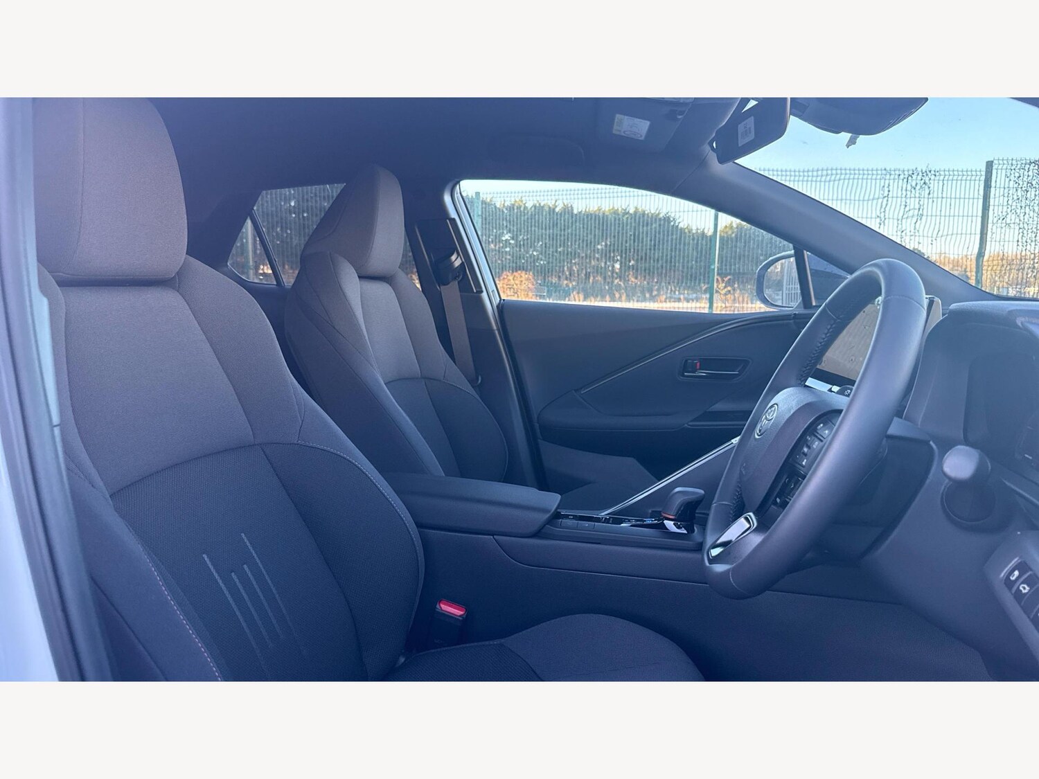 Used Toyota C-HR 2025 for sale - 77439854: Photo 13