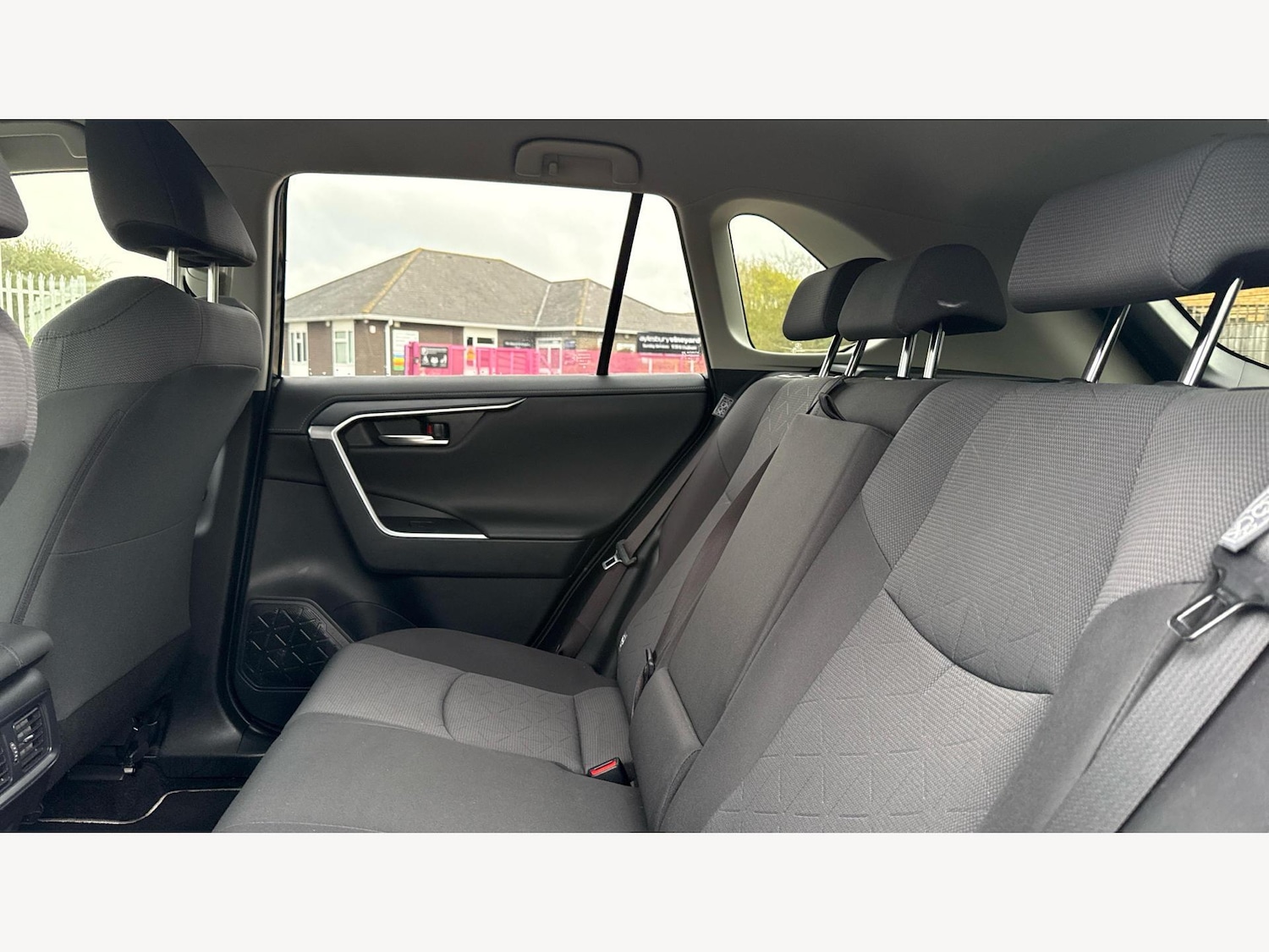Used Toyota RAV4 2019 for sale - 77387285: Photo 15