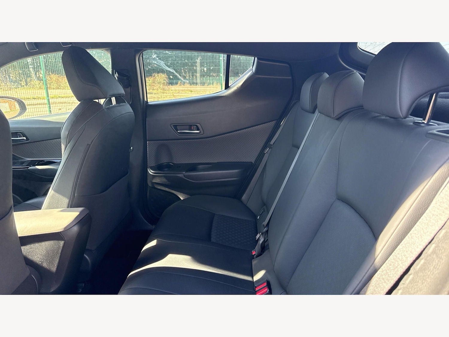 Used Toyota C-HR for sale - 77807767: Photo 15