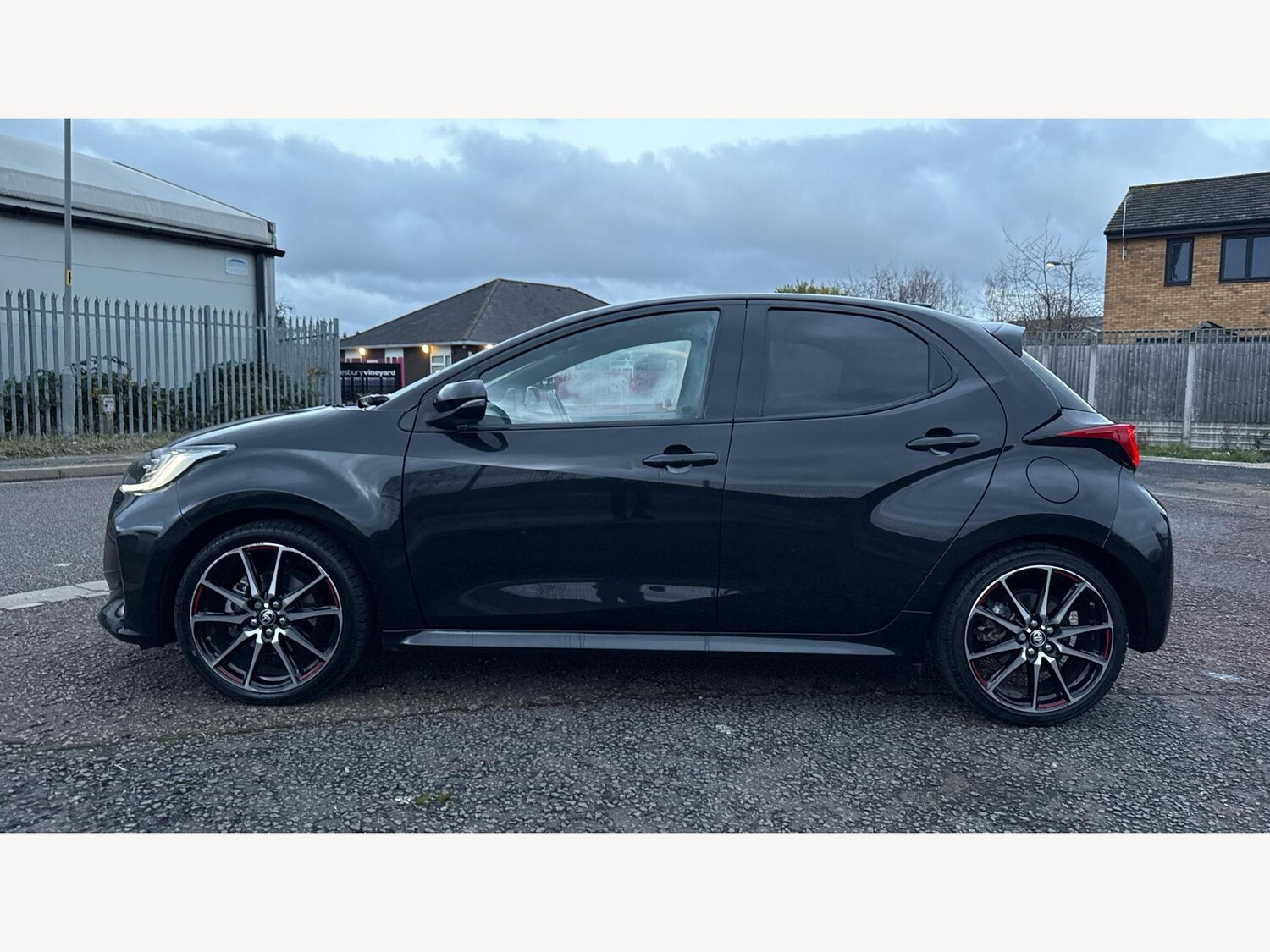 Used Toyota Yaris for sale - 77484149: Photo 19