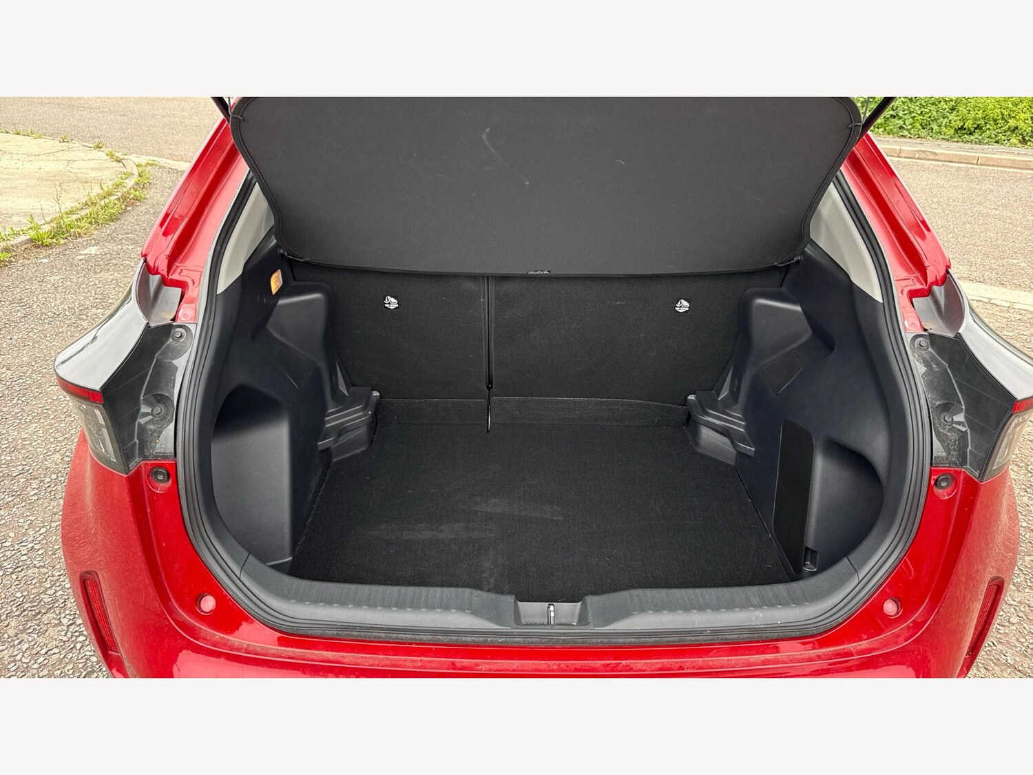 Used Toyota Yaris Cross 2024 for sale - 76189797: Photo 16