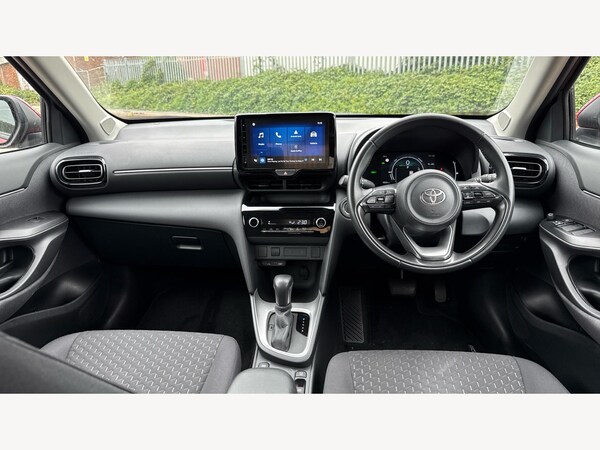 Used Toyota Yaris Cross 2024 for sale - 76189797: Photo 7