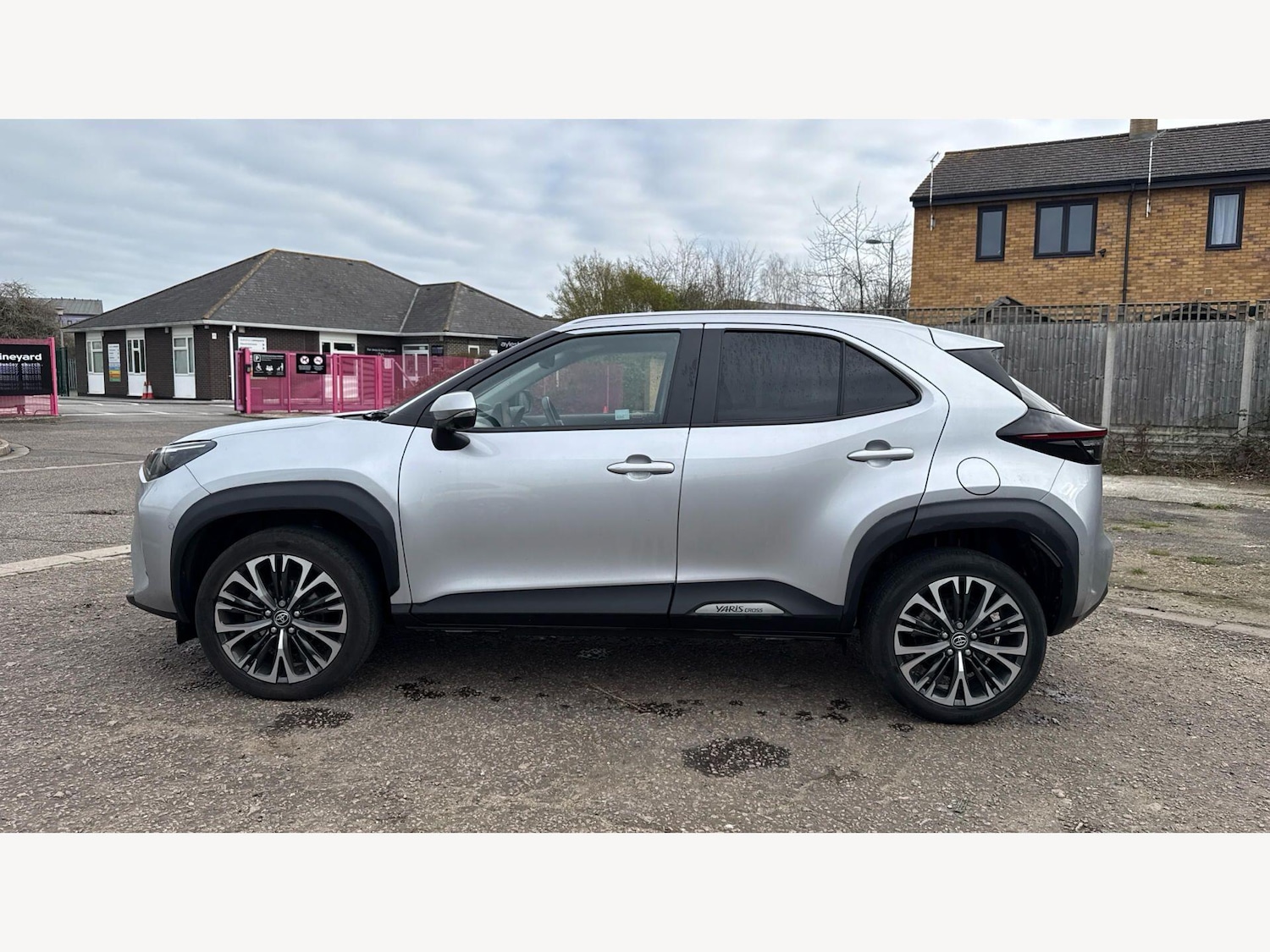 Used Toyota Yaris Cross for sale - 77753858: Photo 19