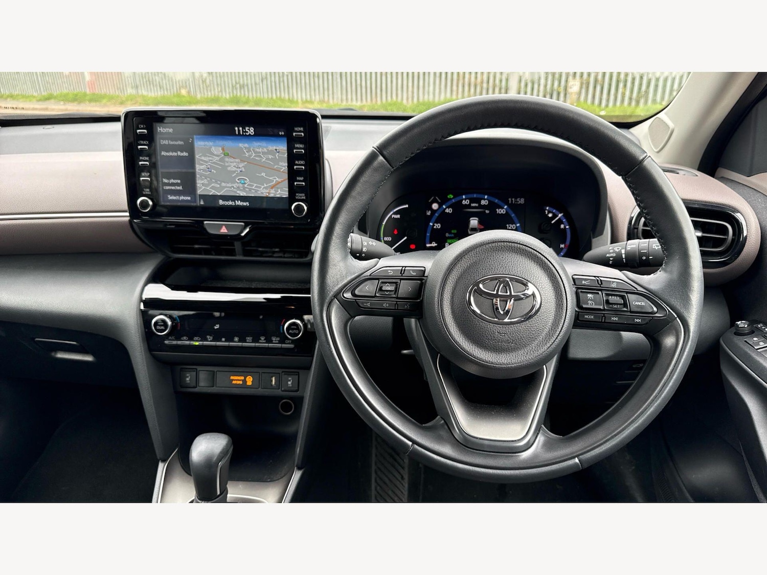 Used Toyota Yaris Cross for sale - 77753858: Photo 8